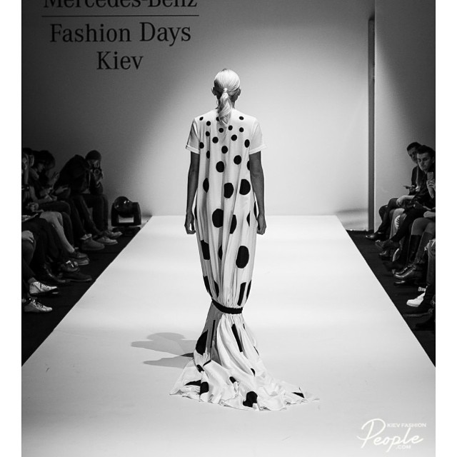 Fashion Week 01