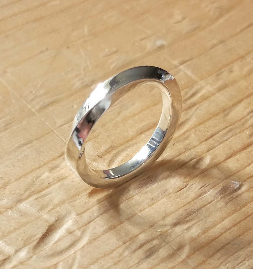 Mobius Ring