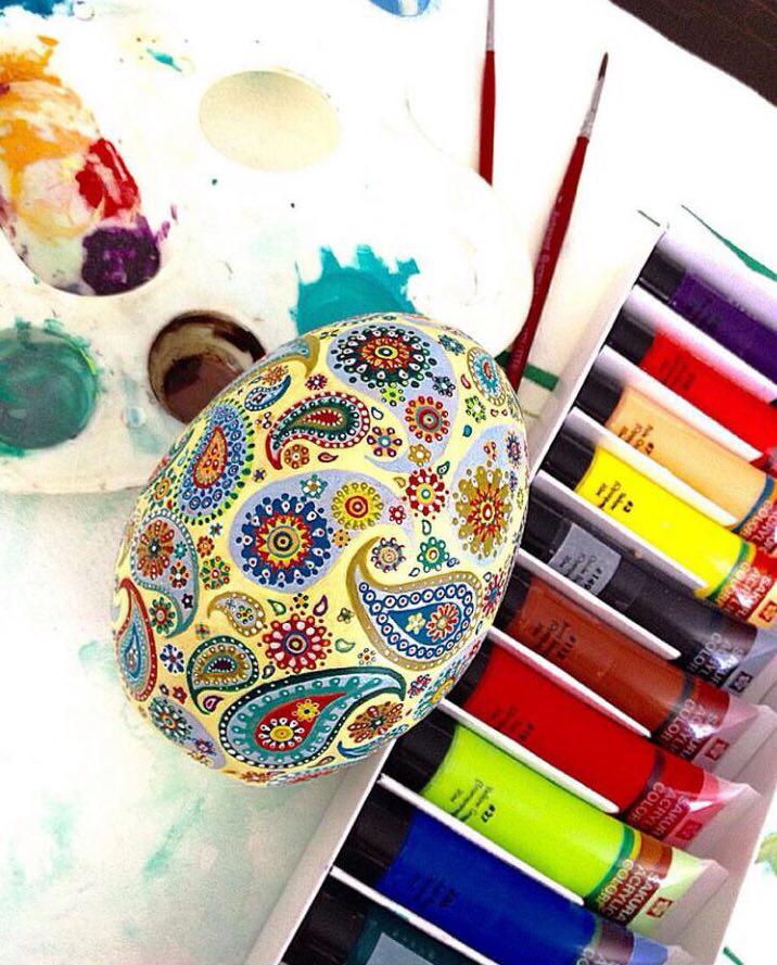 تخم مرغ رنگی