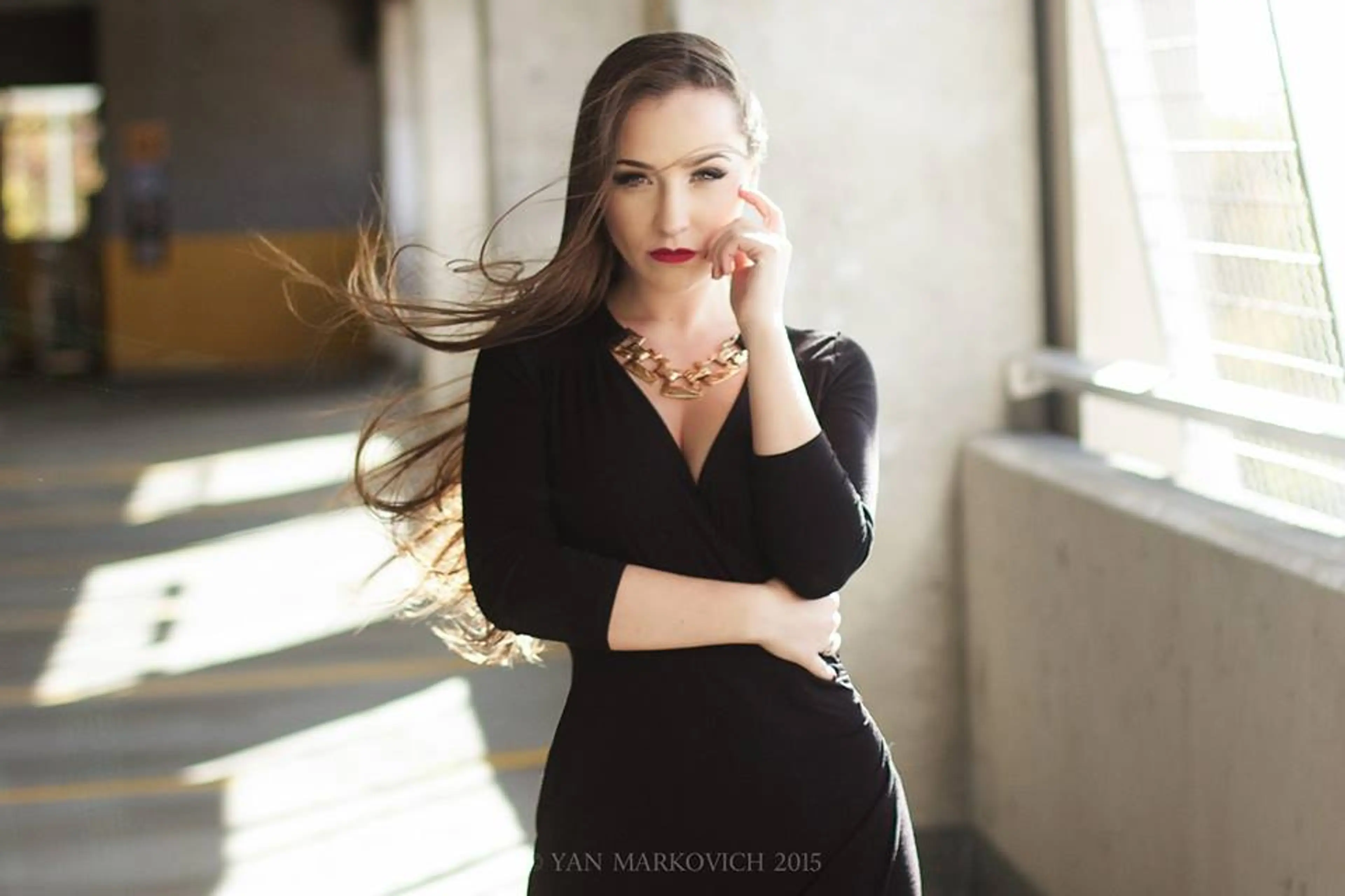 Cassandra Broz