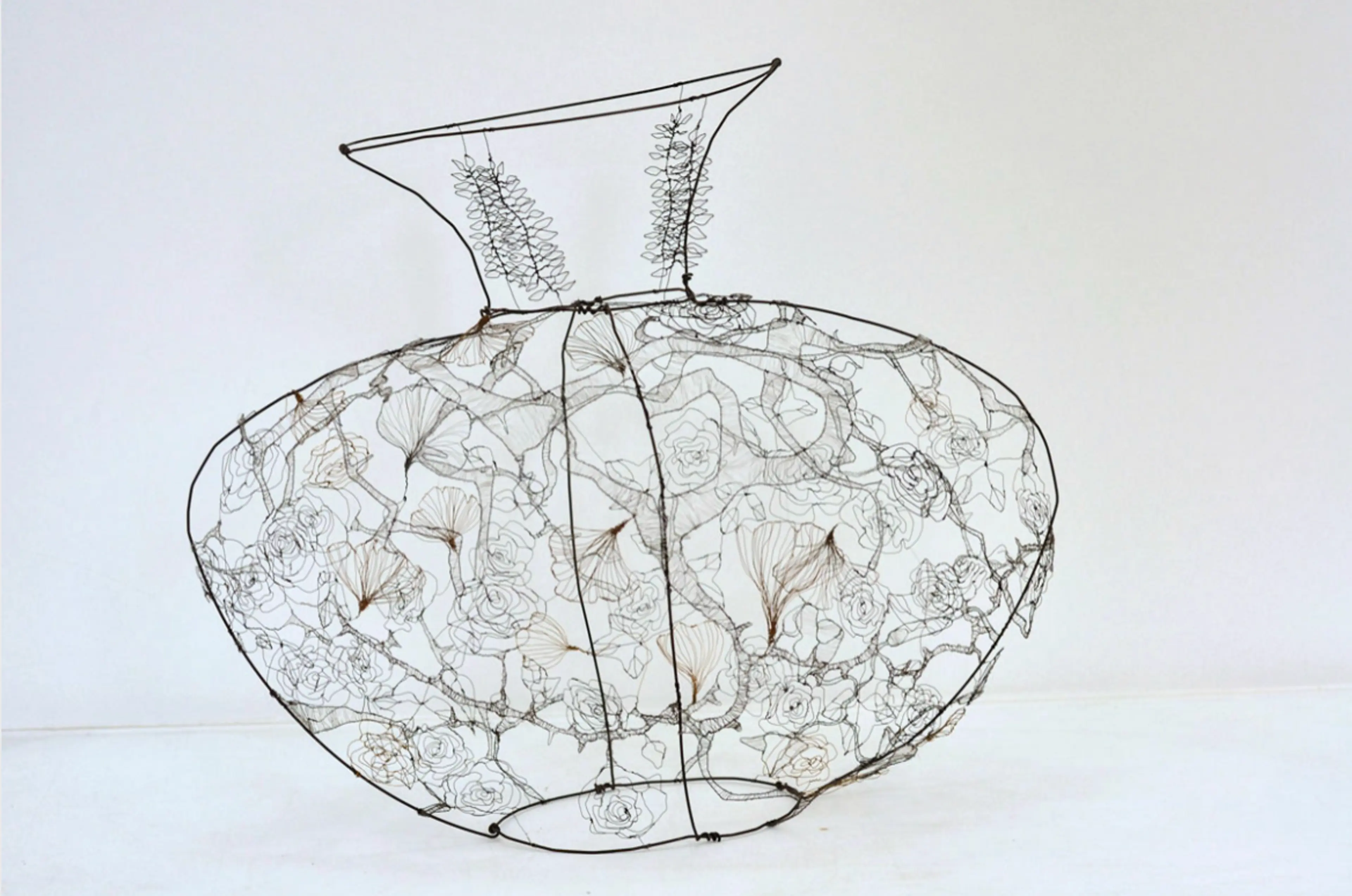 Spirit of a Vase — Bildhauerei — Fiona Morley