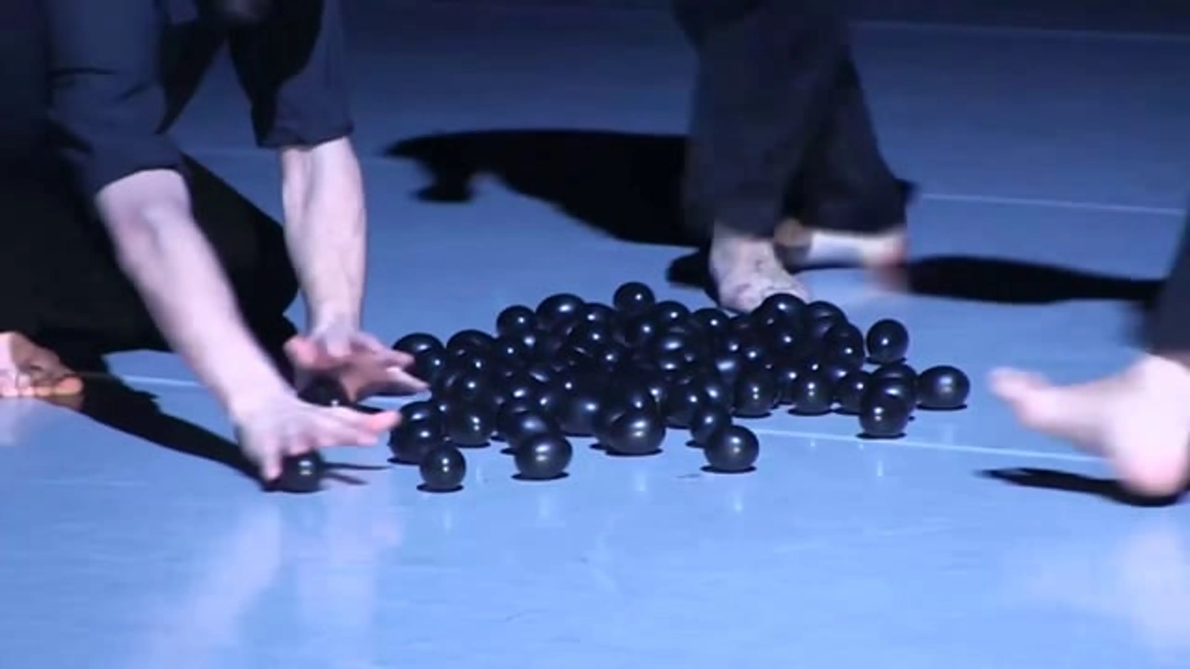 Exhausting Space | Iván Pérez