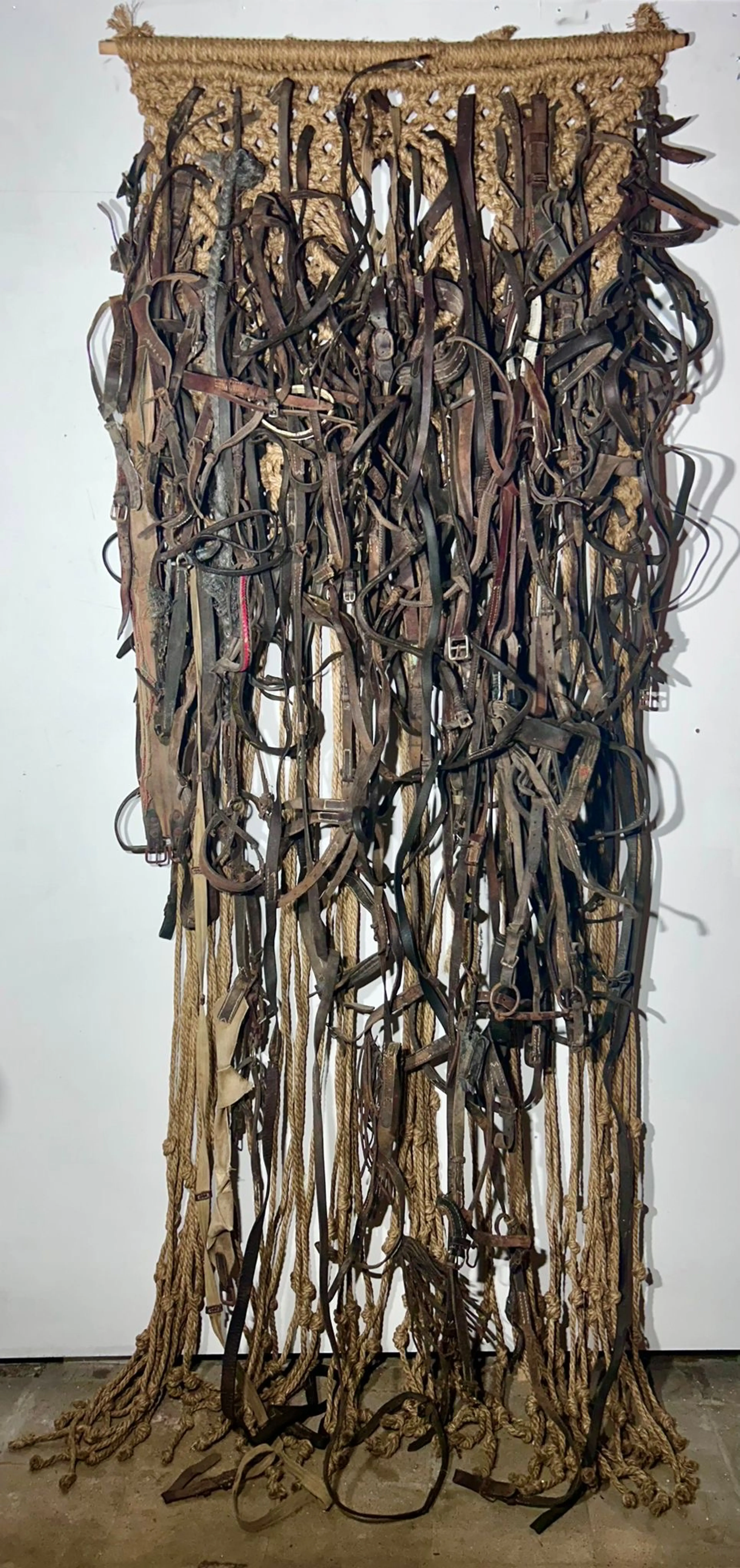 The Fates Were Horsewomen (2025) — Escultura — Aby Mackie