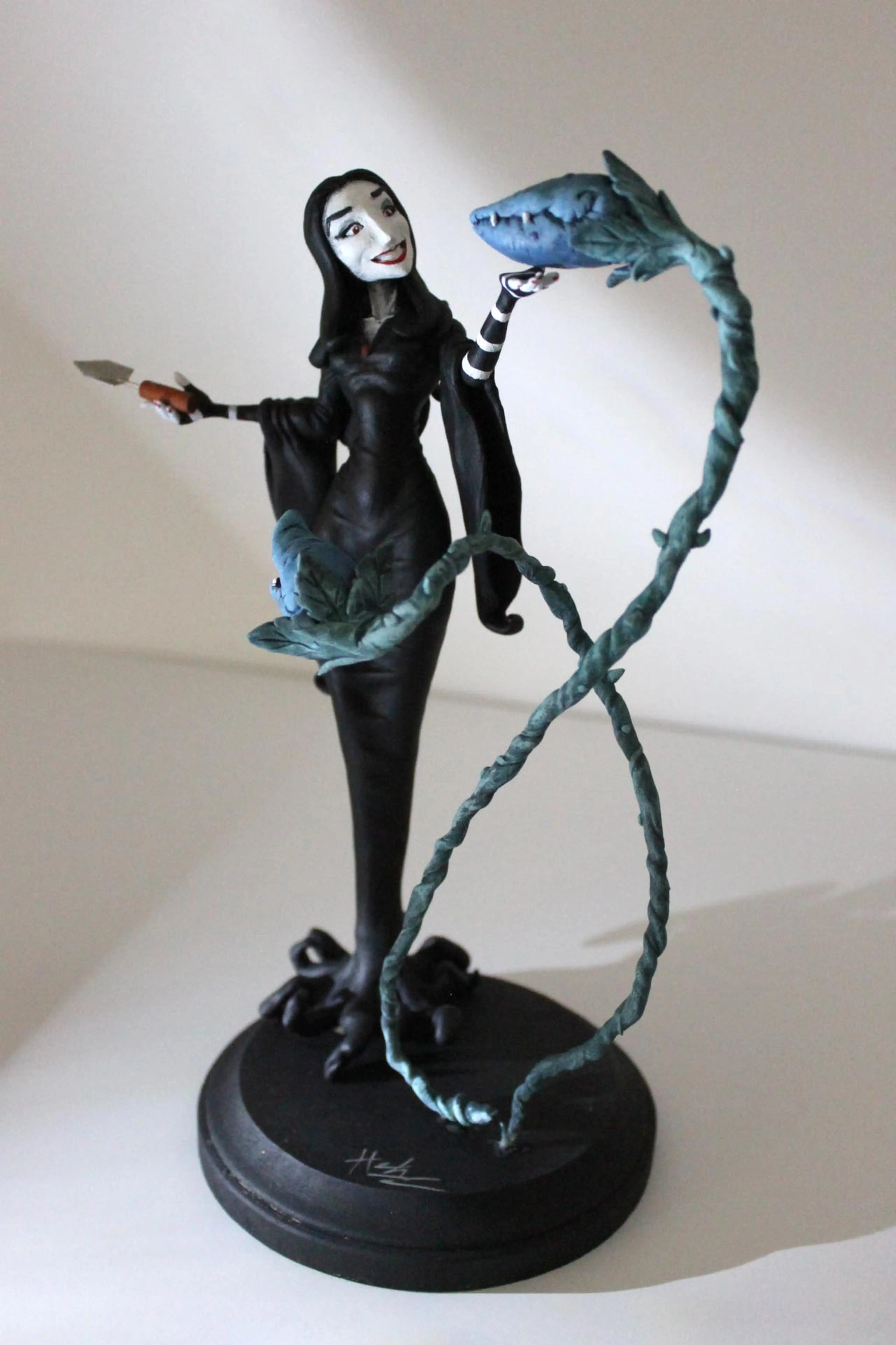 Morticia