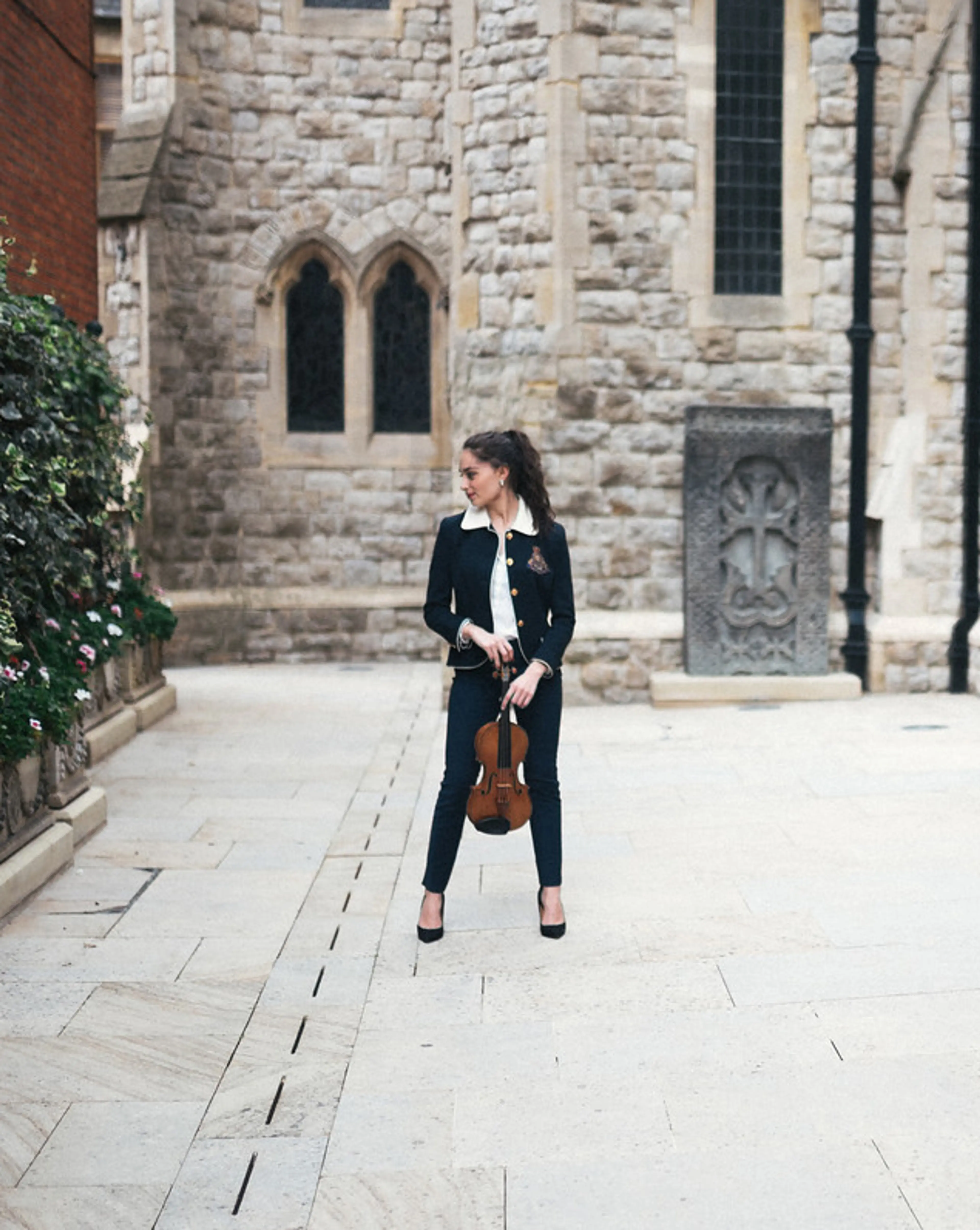 Esther Abrami