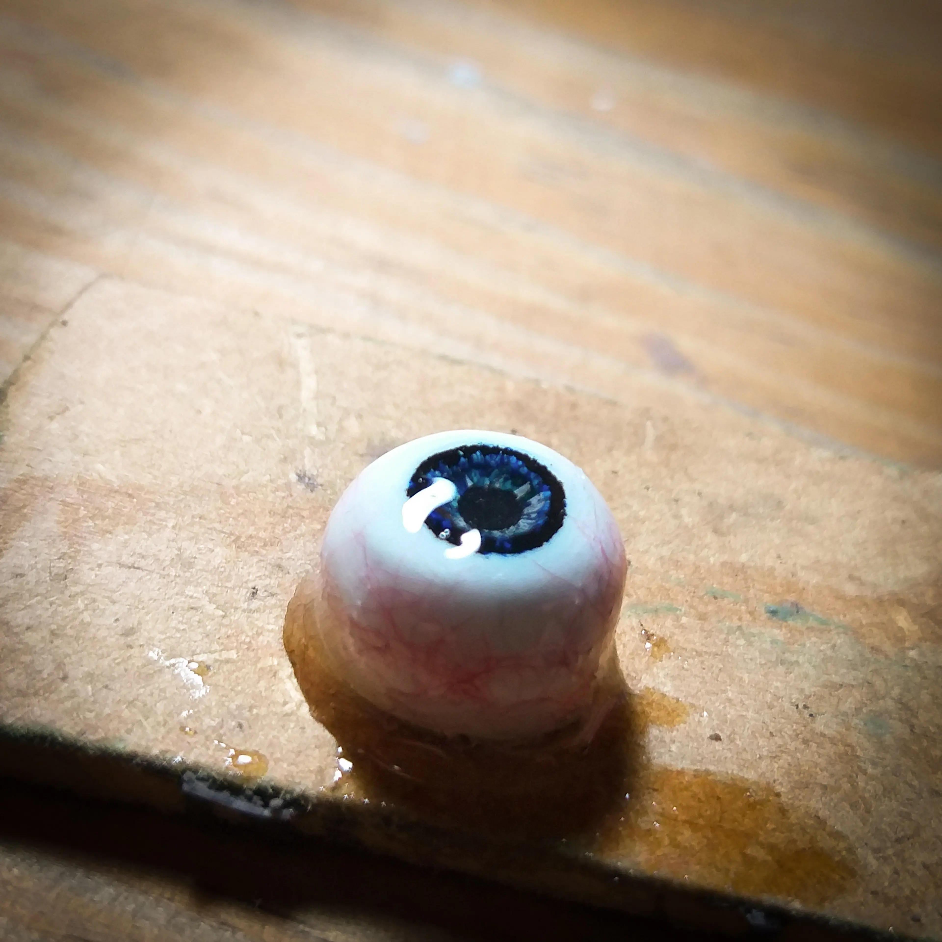 Ojo 1cm. pintado a mano