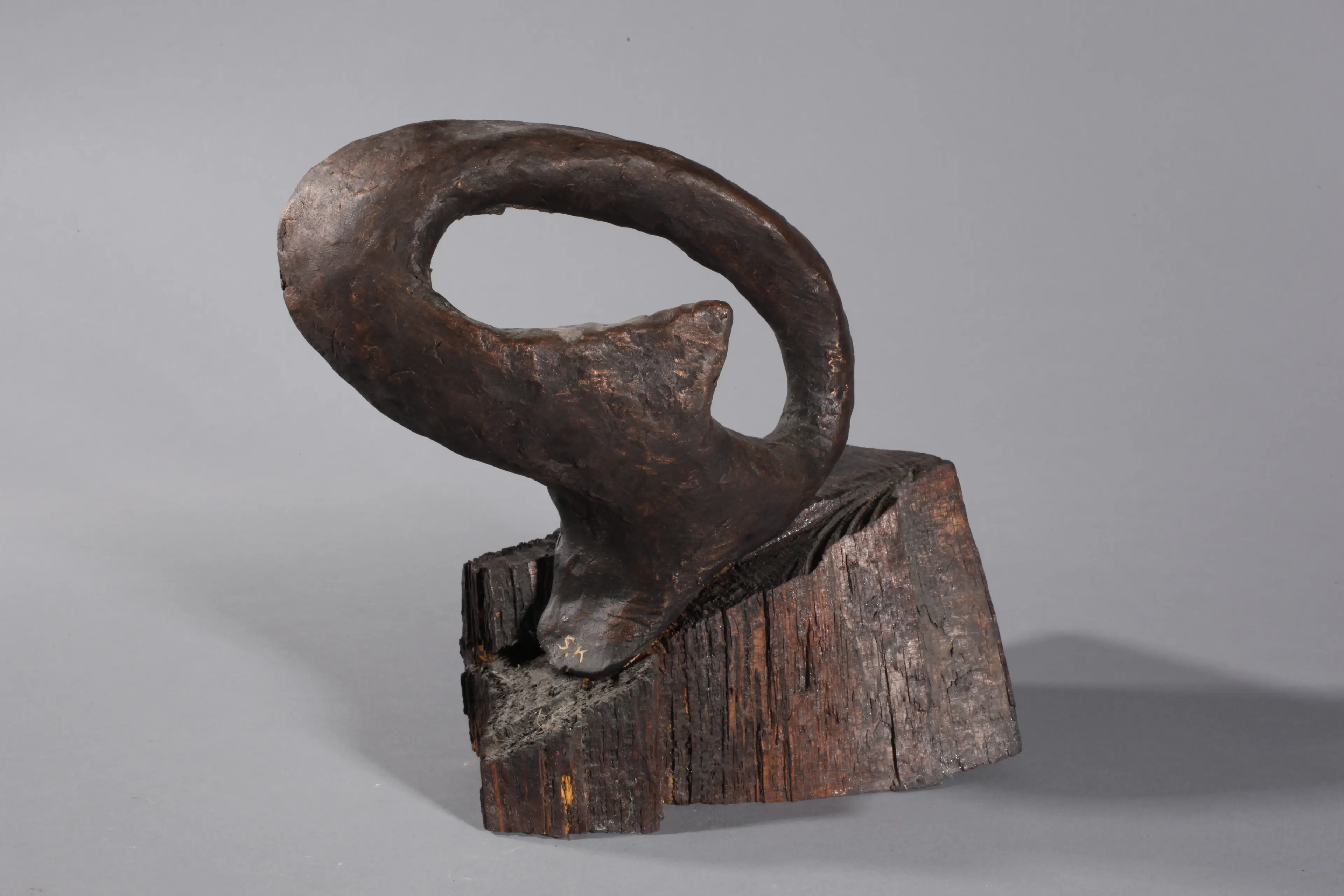 "Trap for shadows", wood and patinated terracotta