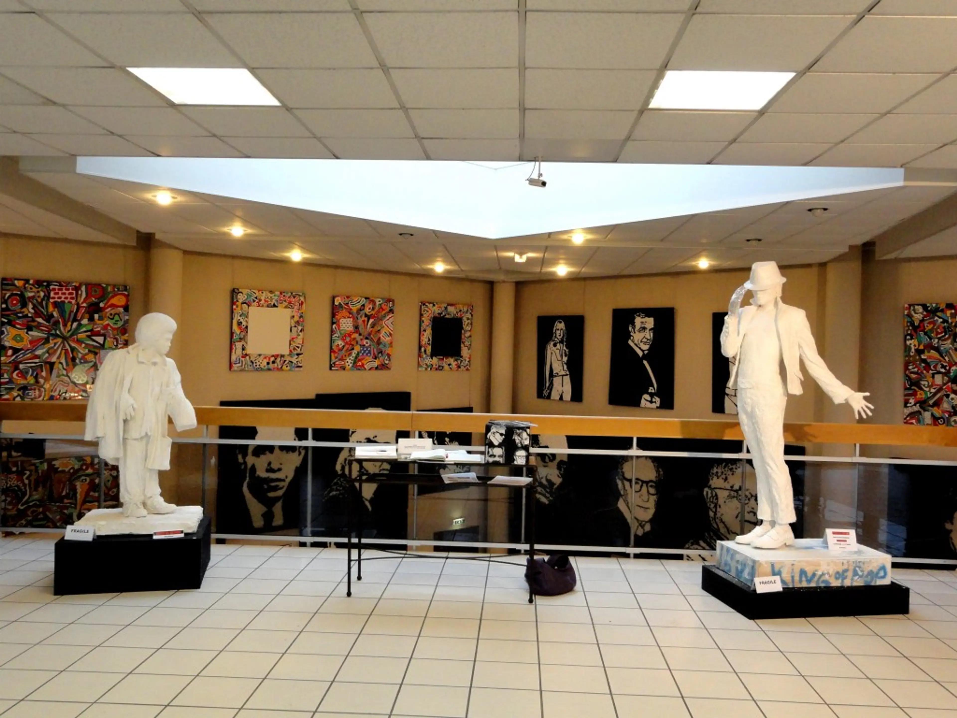 Little Michael & the King of Poplors de l’exposition « Celebrity »