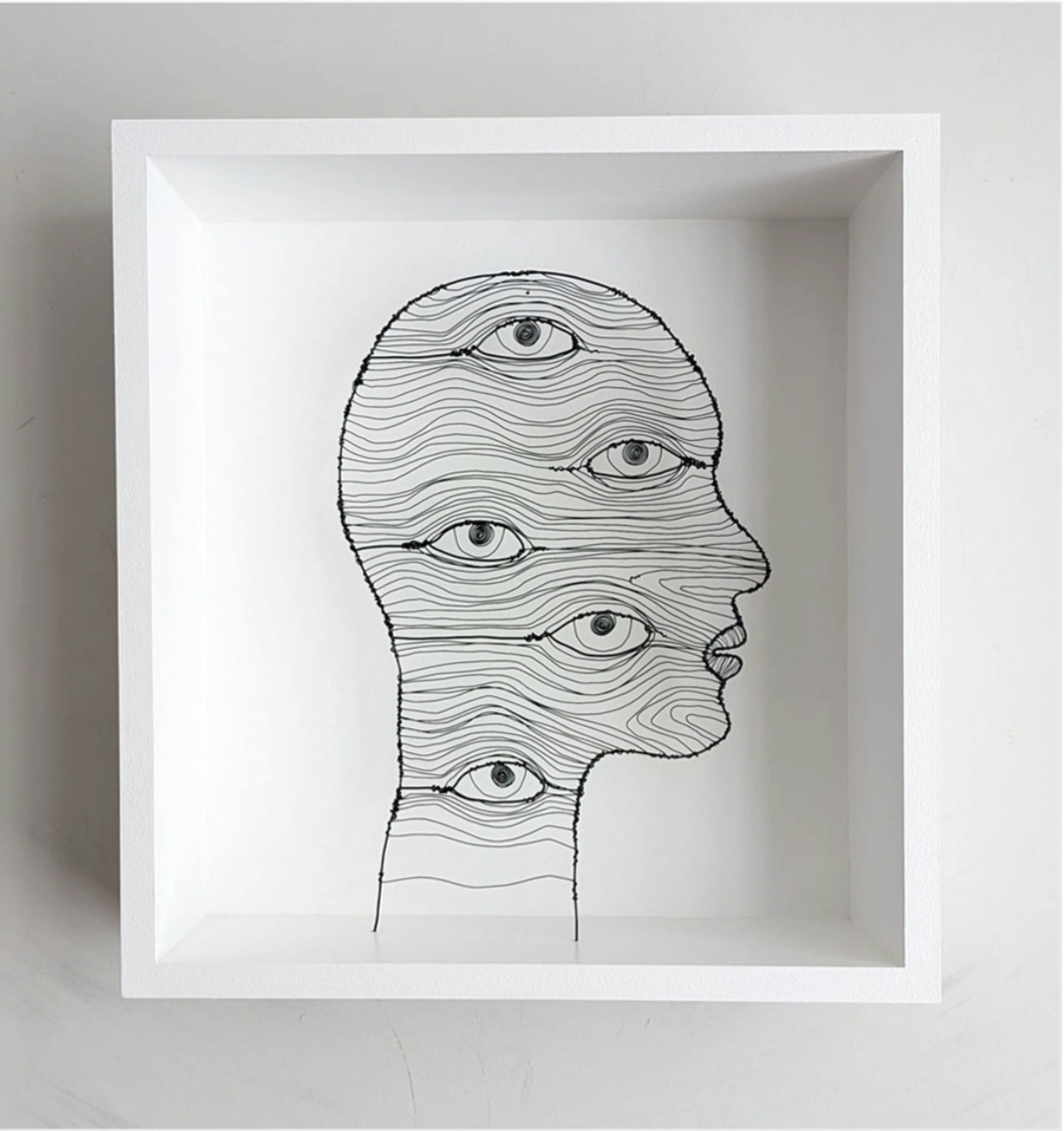 Remaining Aware — Escultura — Fiona Morley