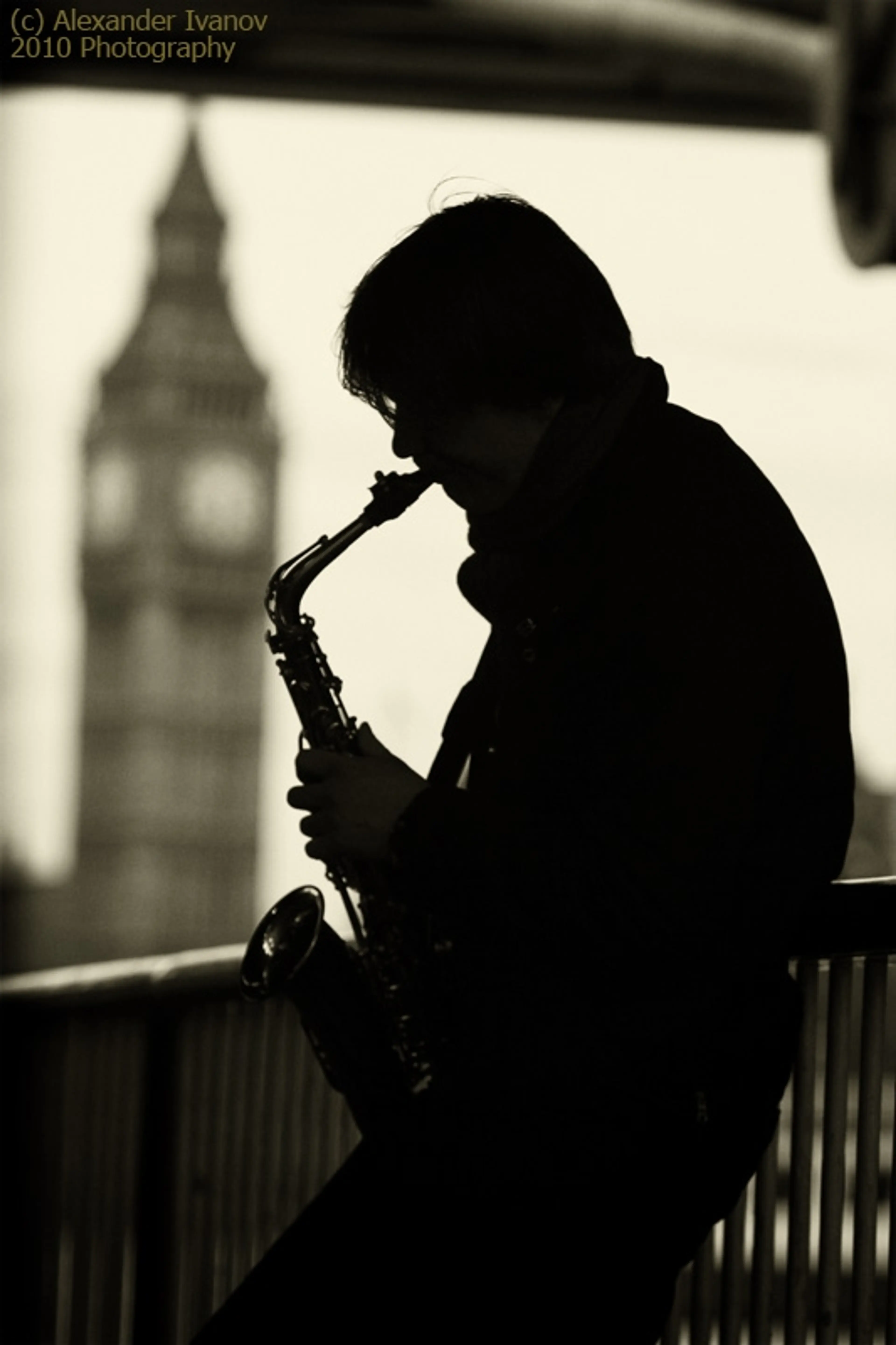 Anglo-Sax. @Waterloo bridge