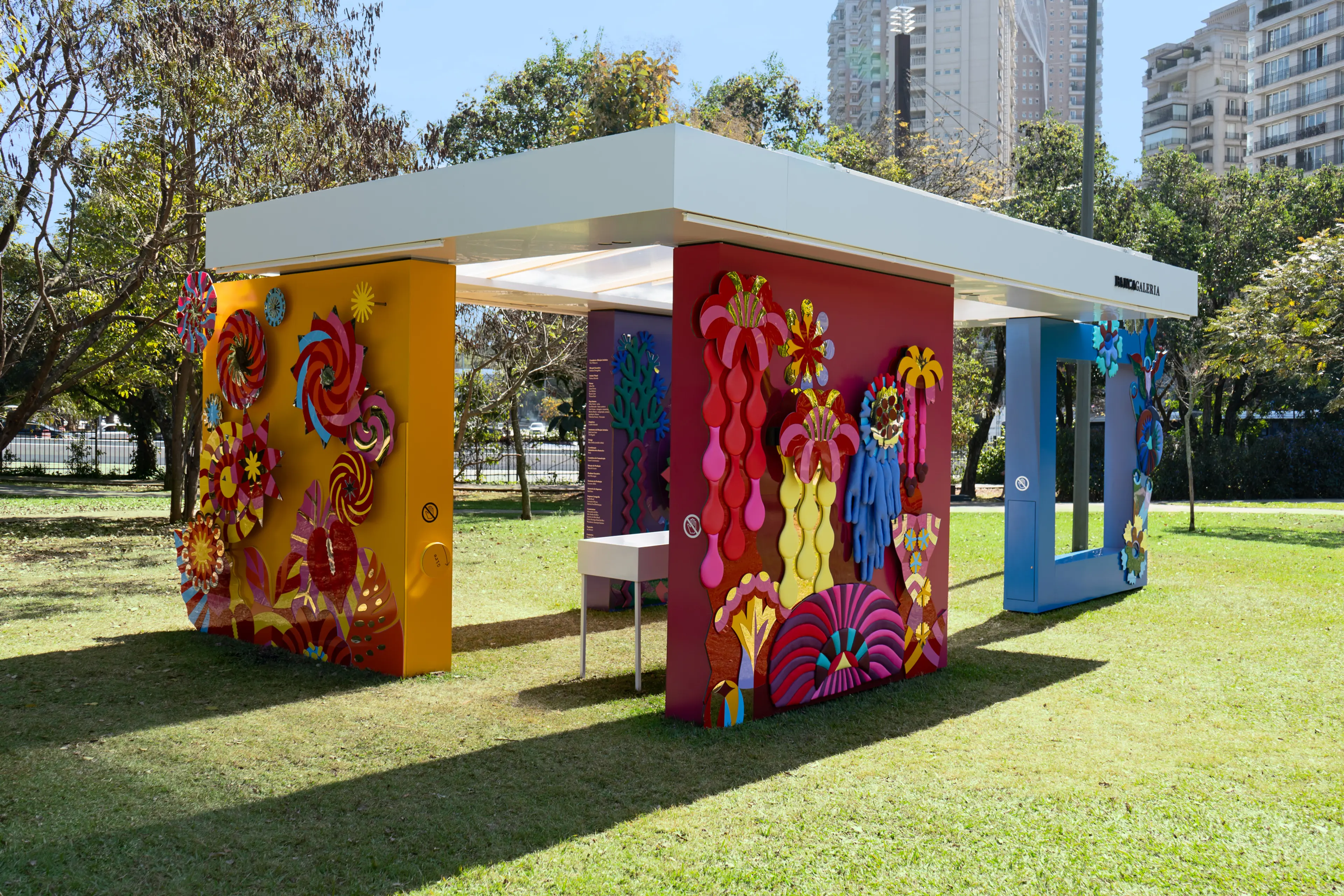 Banca Galeria – vista general